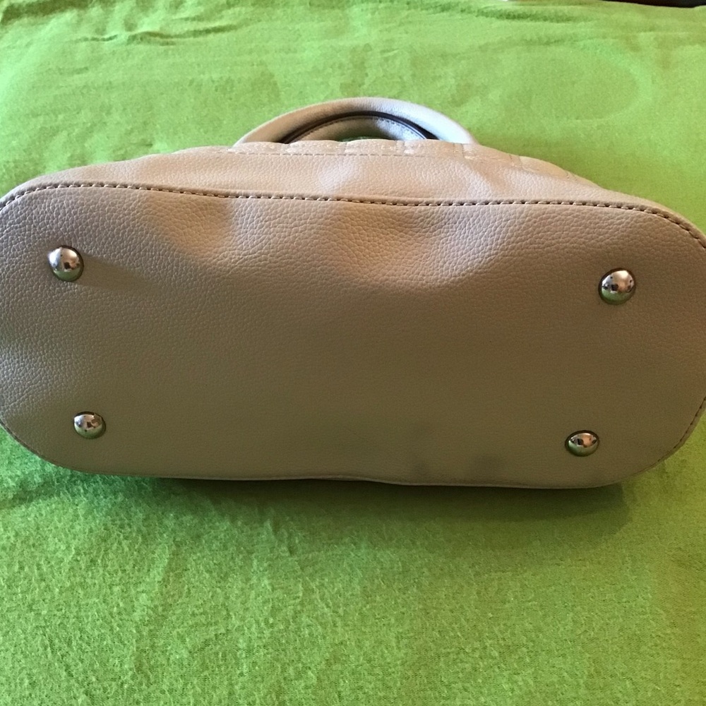 Tignanello Cream Leather Handbag New without Tags - Picture 14 of 16